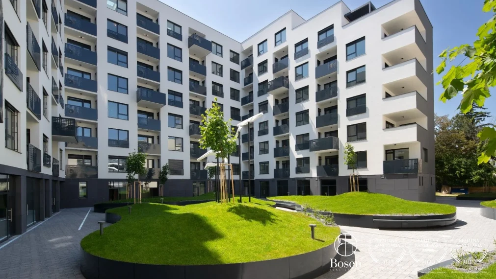 LOYALTERS | Predaj 3-izbového apartmánu s balkónom 82m2 | Kesselbauer |