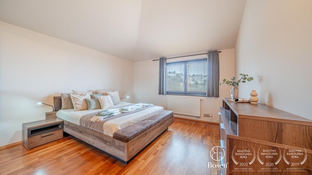BOSEN | Priestranný 4-izbový byt 140 m² s 40 m² terasou – Hradný kopec, panoramatický výhľad