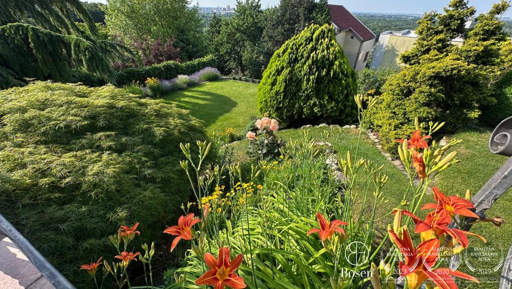 BOSEN | Priestranný 4-izbový byt 140 m² s 40 m² terasou – Hradný kopec, panoramatický výhľad