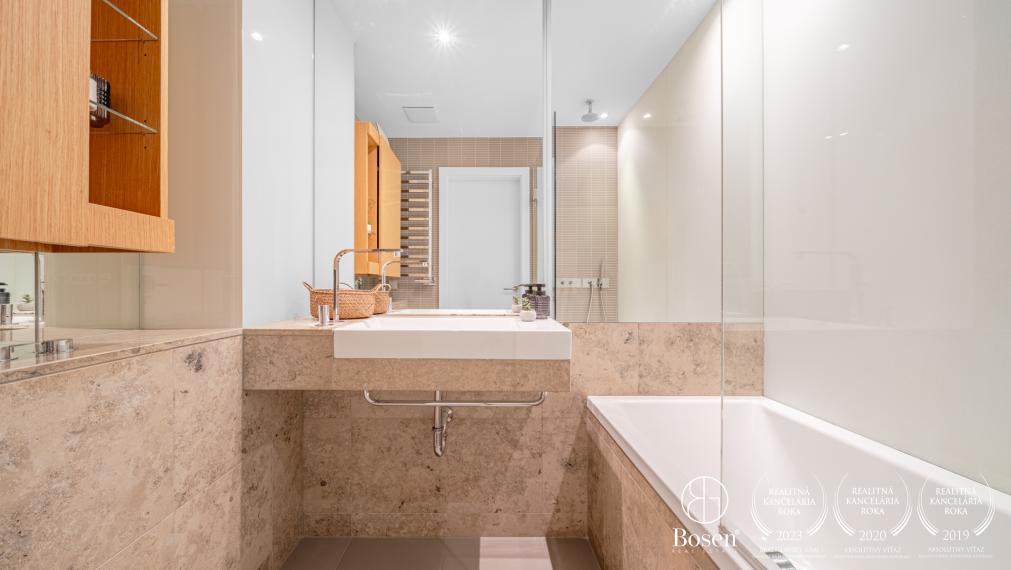 BOSEN | Zariadený 2-izbový byt s terasou a výhľadom na Dunaj – EUROVEA