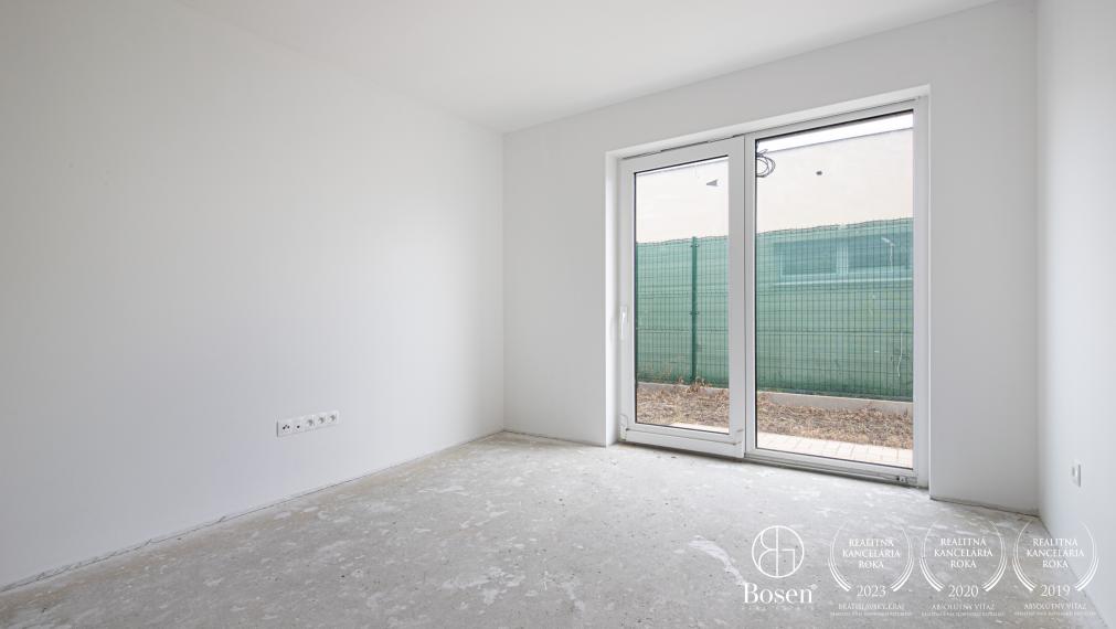 BOSEN | Rodinný dom s dvoma bytovými jednotkami s TEPELNÝM ČERPADLOM V CENE, Dunajský Klátov