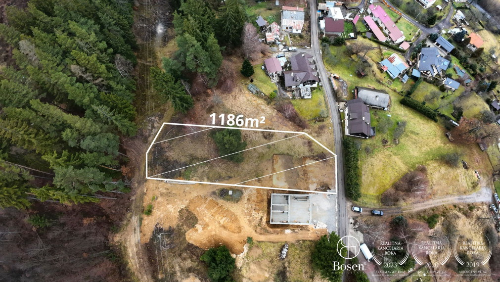 LOYALTERS | atraktívny stavebný pozemok Kremnické Bane