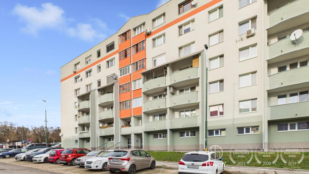 Na predaj moderný 3-izbový byt po rekonštrukcii pri lese.