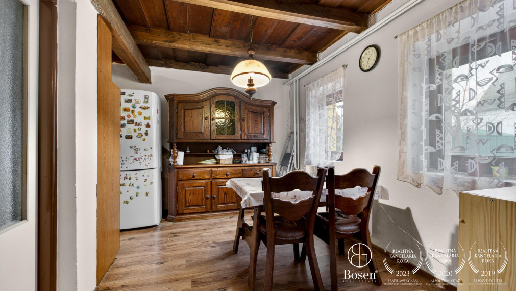 BOSEN | Na predaj rodinný domček vhodný na chalupu s veľkým pozemkom, Moravský Svätý ján