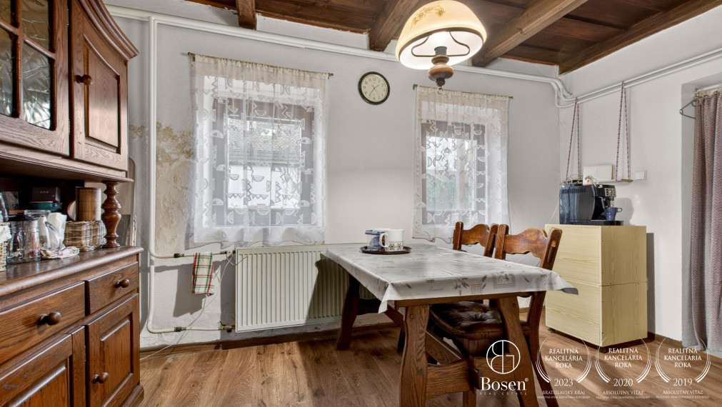 BOSEN | Na predaj rodinný domček vhodný na chalupu s veľkým pozemkom, Moravský Svätý ján