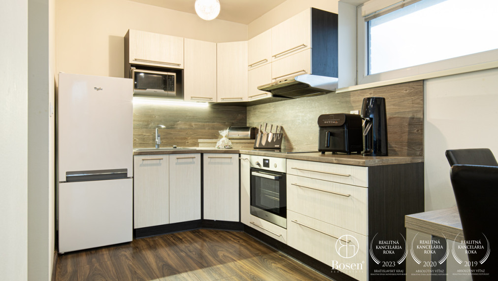 BOSEN GROUP | 3-izbový byt s terasou a 2 parkovacími miestami, Veľké Dvorníky