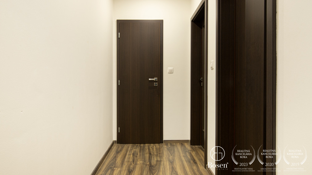 BOSEN GROUP | 3-izbový byt s terasou a 2 parkovacími miestami, Veľké Dvorníky