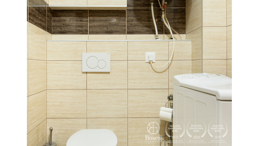 BOSEN GROUP | 3-izbový byt s terasou a 2 parkovacími miestami, Veľké Dvorníky