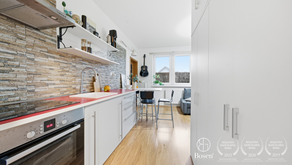 LOYALTERS | 2 izbový byt s predzáhradkou v Moste pri Bratislave