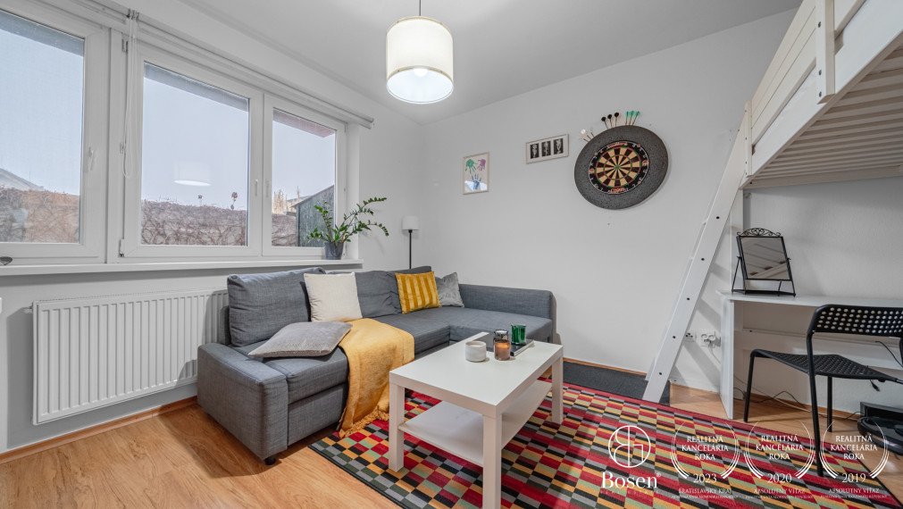 LOYALTERS | 2 izbový byt s predzáhradkou v Moste pri Bratislave