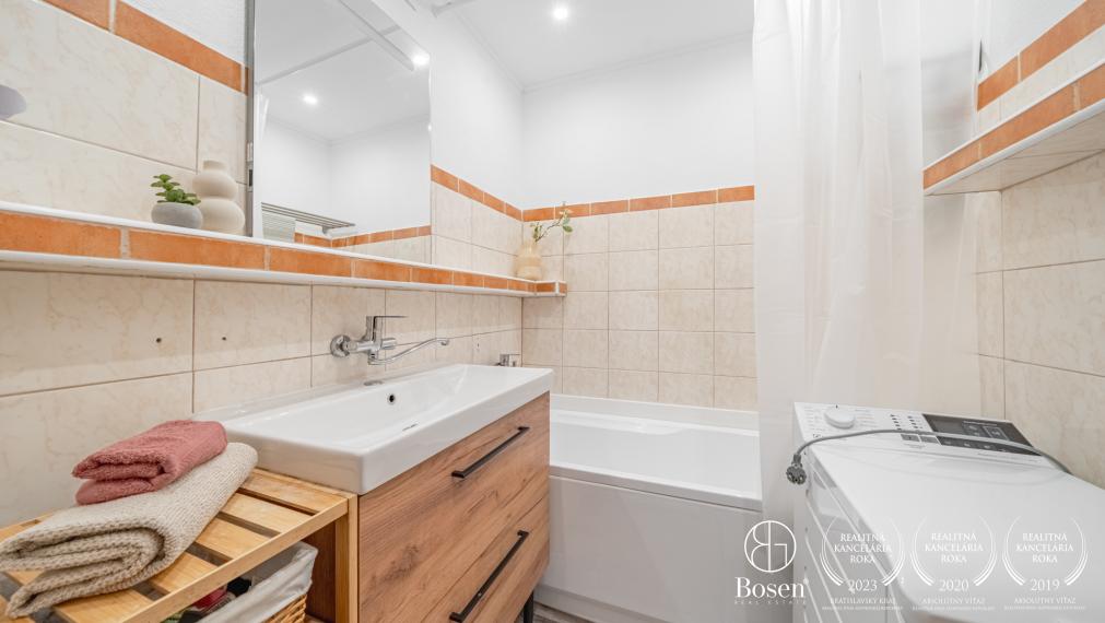 BOSEN | 3 izbový zrekonštruovaný byt s dvomi loggiami, 77,19m2, Topolčianska, Petržalka