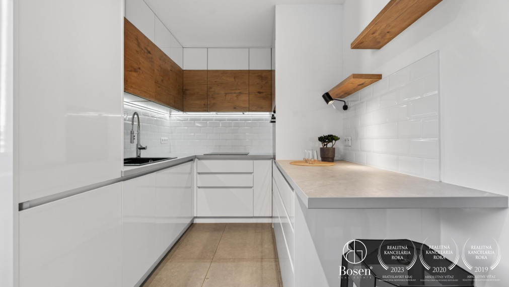 BOSEN | Veľkometrážny 2 izbový byt 85m2, Staré Mesto