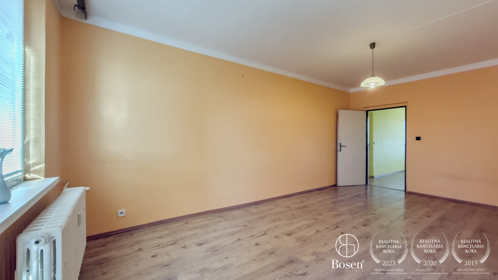 BOSEN | 2 izbový byt s balkónom v perfektnej lokalite, 64m2