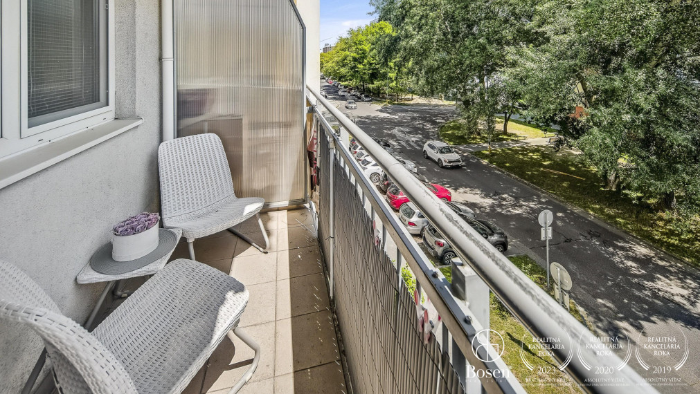 Ponúkame na prenájom 1 izbový byt. Voľný od decembra 2025