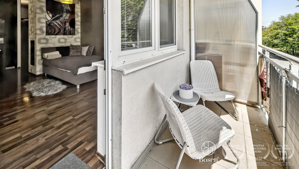 Ponúkame na prenájom 1 izbový byt. Voľný od decembra 2025