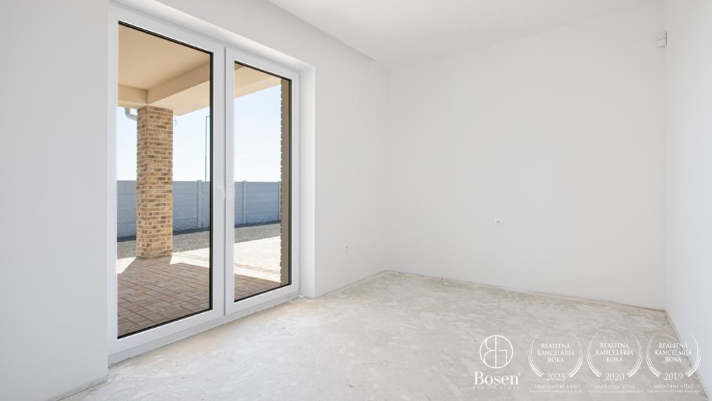 BOSEN | Ďalší, 4i RD s garážou v novej zástavbe v Povode