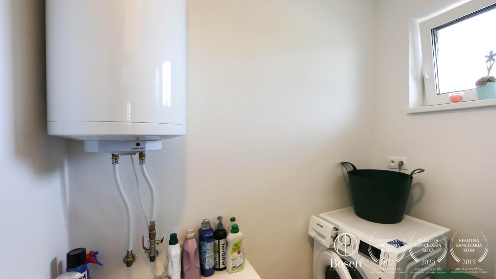 BOSEN | Na prenájom: Štýlový rodinný dom v tichej časti DS