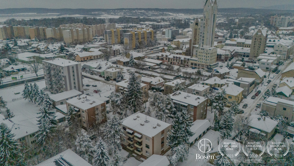 BOSEN | Zrekonštruovaný 3 izbový byt s balkónom, 85m2