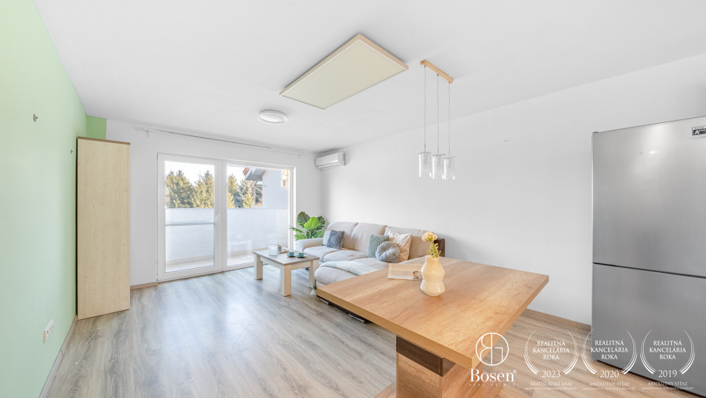 BOSEN |Útulný 3-izb. byt s balkónom a parkovaním – pokojné bývanie