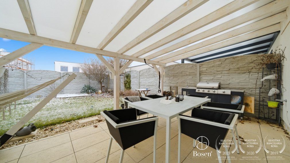 BOSEN |Útulný 4-izb. RD s krbom a terasou v obci Miloslavov – Alžbetin Dvor