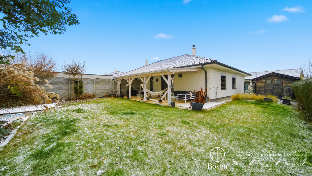 BOSEN |Útulný 4-izb. RD s krbom a terasou v obci Miloslavov – Alžbetin Dvor