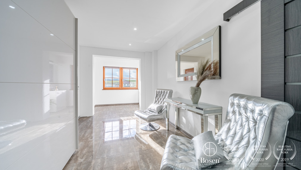 BOSEN | Výnimočný dom. Výnimočná lokalita. Inteligentná investícia. KILB