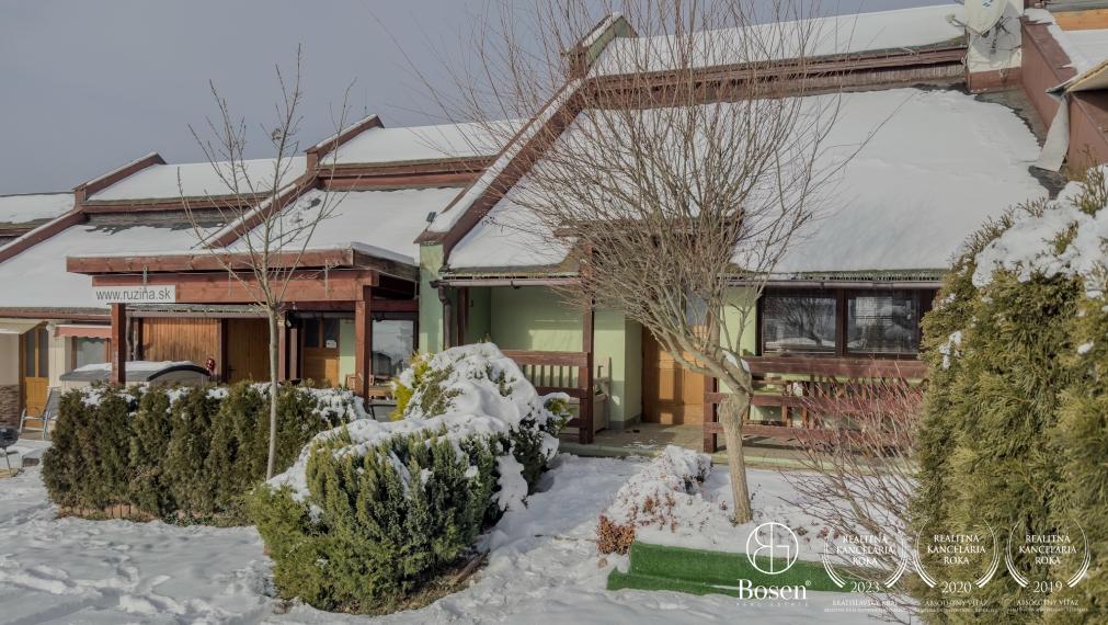 BOSEN | Chata priamo pri vodnej nádrži Ružiná