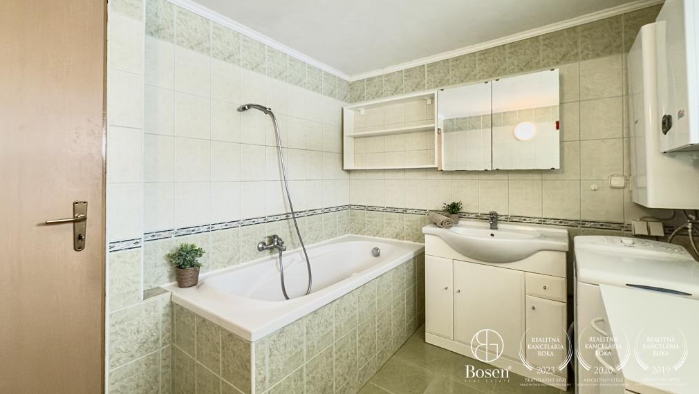 BOSEN | Chata priamo pri vodnej nádrži Ružiná