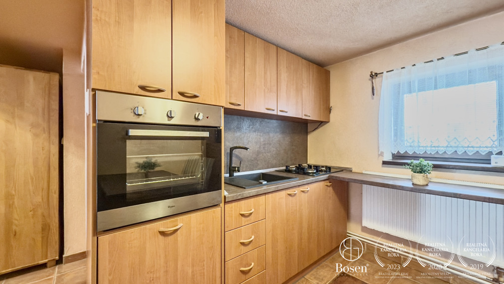 BOSEN | Chata priamo pri vodnej nádrži Ružiná