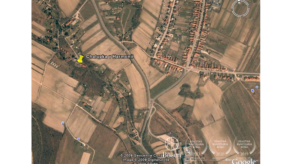 BOSEN | Romantická chalúpka pri vodnom mlyne, Modra - Harmónia