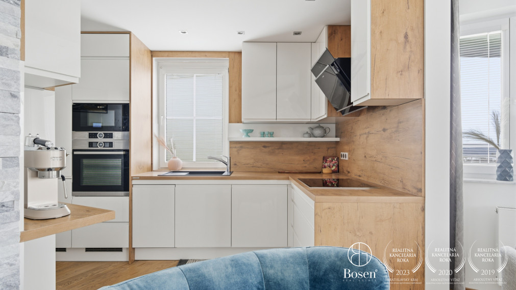 BOSEN | Výhľad, terasa a ticho Starého Mesta: 4-izbový byt na ulici Tichá, 102 m²