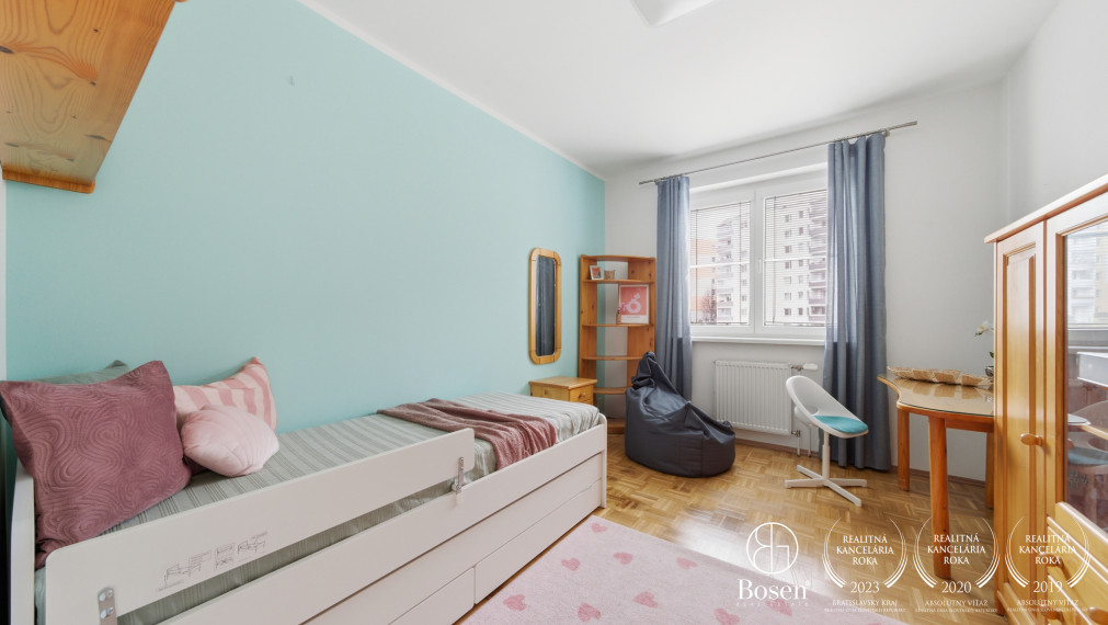 BOSEN | Výhľad, terasa a ticho Starého Mesta: 4-izbový byt na ulici Tichá, 102 m²