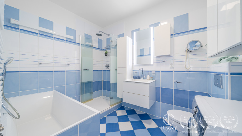 BOSEN | Výhľad, terasa a ticho Starého Mesta: 4-izbový byt na ulici Tichá, 102 m²