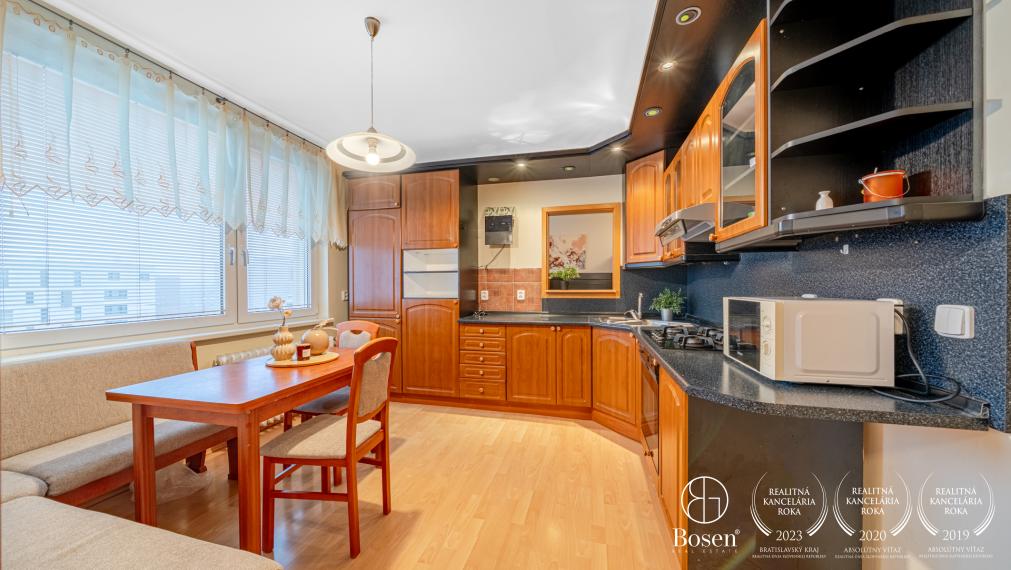 BOSEN | 3-izbový kompletne zariadený byt s klimatizáciou, Ružinov, 77m2