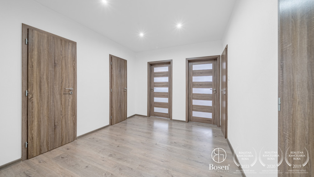 BOSEN | priestranný 4 izbový byt 101 m2, Nitra - Klokočina