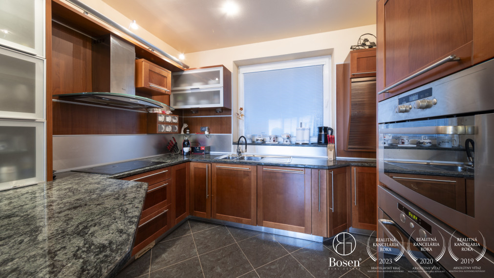 BOSEN | Nadštandardný 5i RD podľa Feng Shui, Turistická, Nitra - Zobor