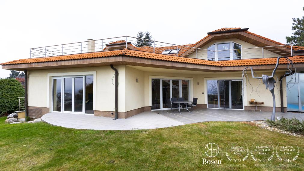 BOSEN | Nadštandardný 5i RD podľa Feng Shui, Turistická, Nitra - Zobor