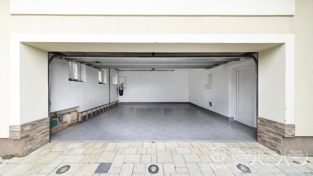 BOSEN | Nadštandardný 5i RD podľa Feng Shui, Turistická, Nitra - Zobor