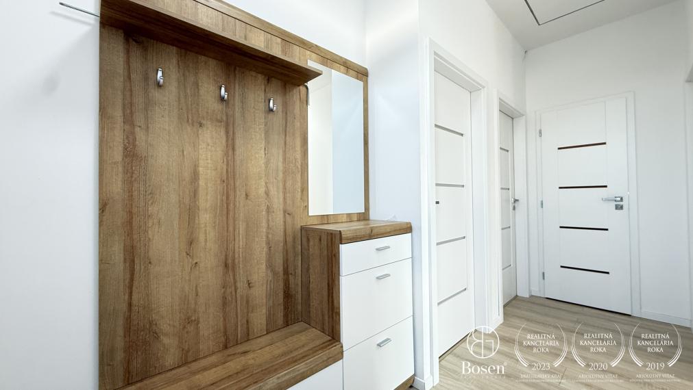 BOSEN | Zariadený trojizbový dom v novej tichej lokalite, Miloslavov, Vrbová, 425 m2