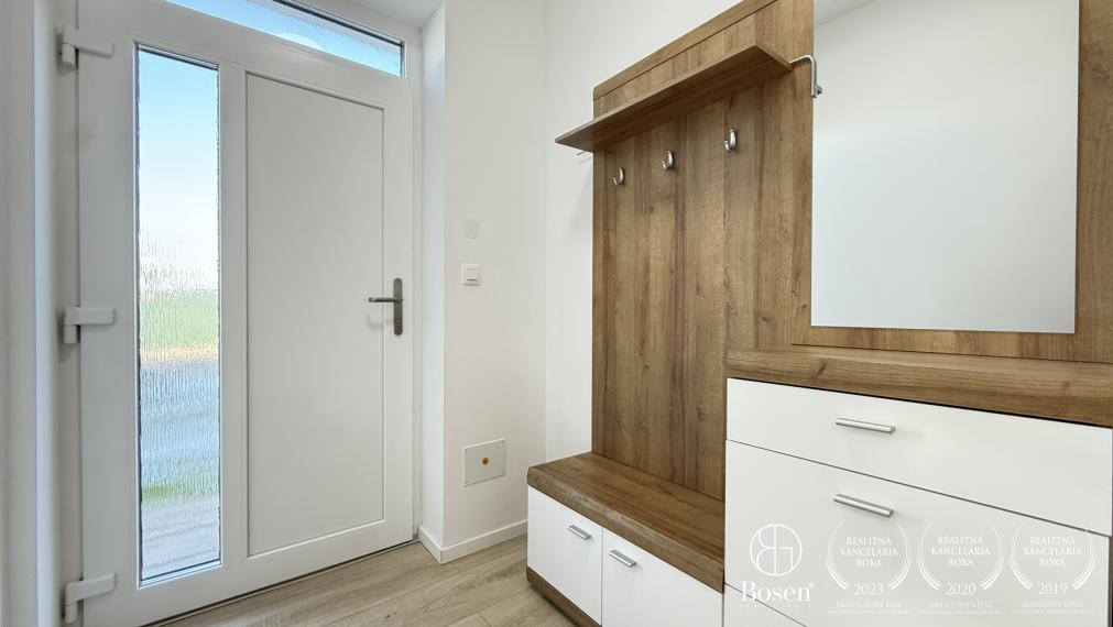 BOSEN | Zariadený trojizbový dom v novej tichej lokalite, Miloslavov, Vrbová, 425 m2