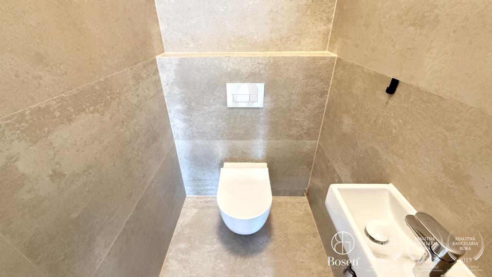 BOSEN | Zariadený trojizbový dom v novej tichej lokalite, Miloslavov, Vrbová, 425 m2