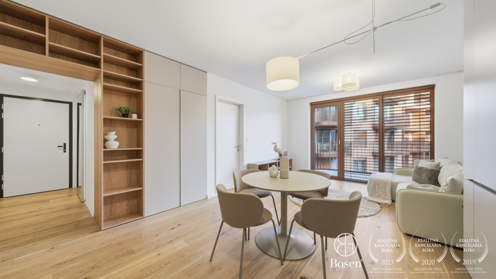 BOSEN | ZWIRN: Kompletne zariadený 3 izbový byt s parkovaním