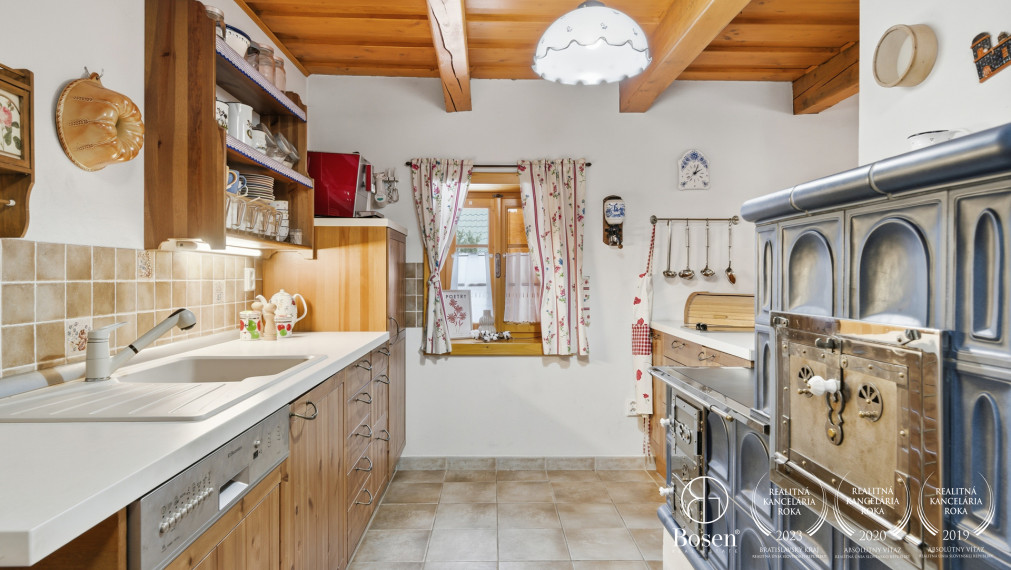 BOSEN | Rekreačná 6 izbová chata pri zjazdovke, Donovaly