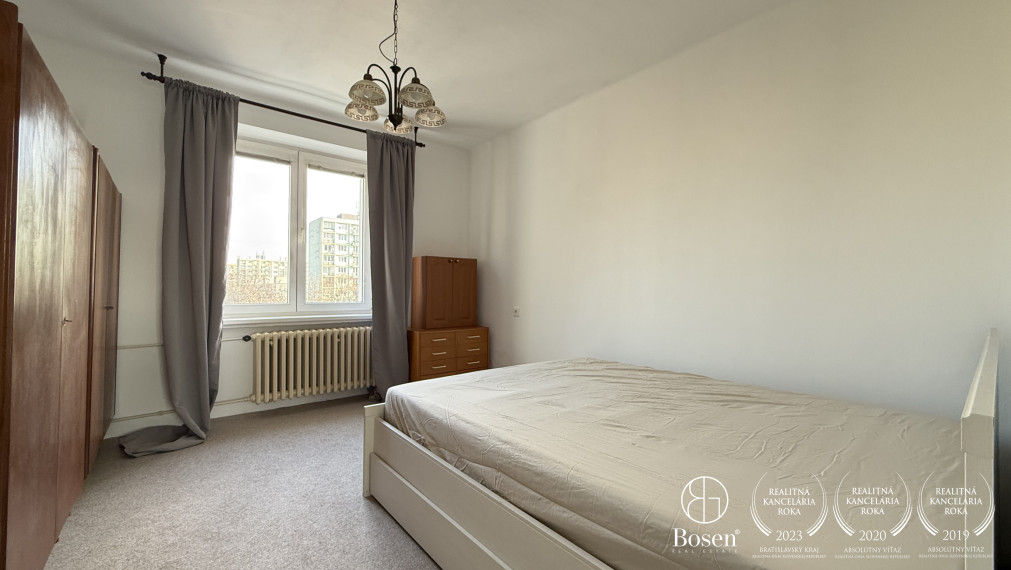 Priestranný 2 izb.byt s balkónom, Štrkovecké jazero, Ružinov, Stropkovská, 60 m2