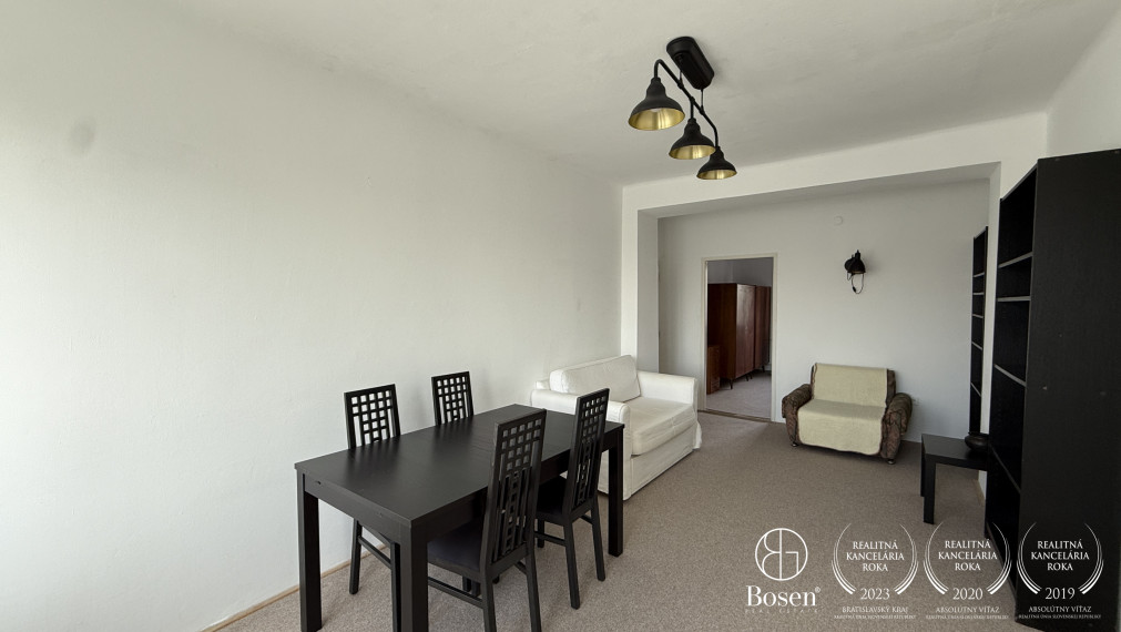 Priestranný 2 izb.byt s balkónom, Štrkovecké jazero, Ružinov, Stropkovská, 60 m2