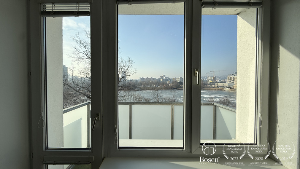 Priestranný 2 izb.byt s balkónom, Štrkovecké jazero, Ružinov, Stropkovská, 60 m2