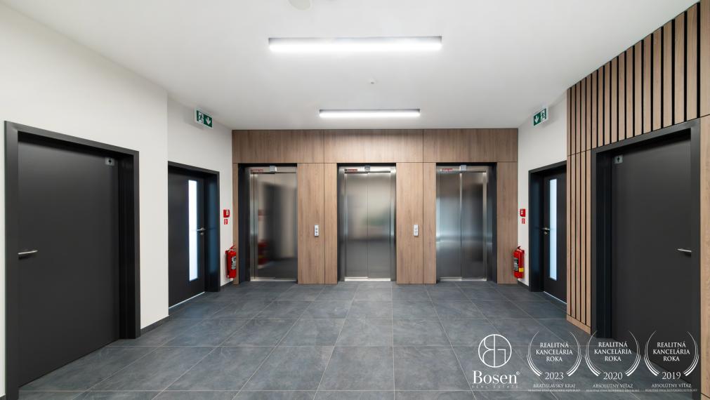 BOSEN | TABÁŇ BUSINESS LOUNGE offices in the heart of Nitra 6th floor