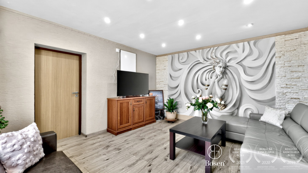 BOSEN | Rodinný dom s vidieckym nádychom v obci Číž, 1009m2