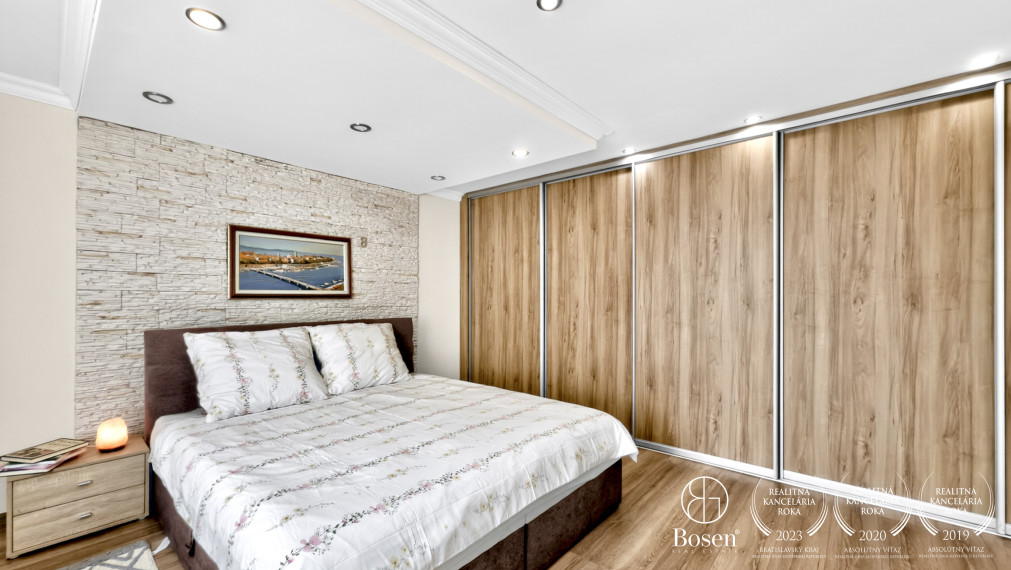 BOSEN | Rodinný dom s vidieckym nádychom v obci Číž, 1009m2