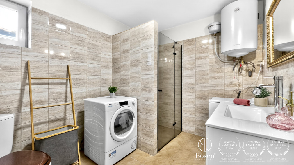 BOSEN | Rodinný dom s vidieckym nádychom v obci Číž, 1009m2